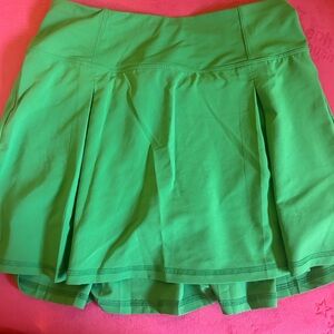 Target skort green